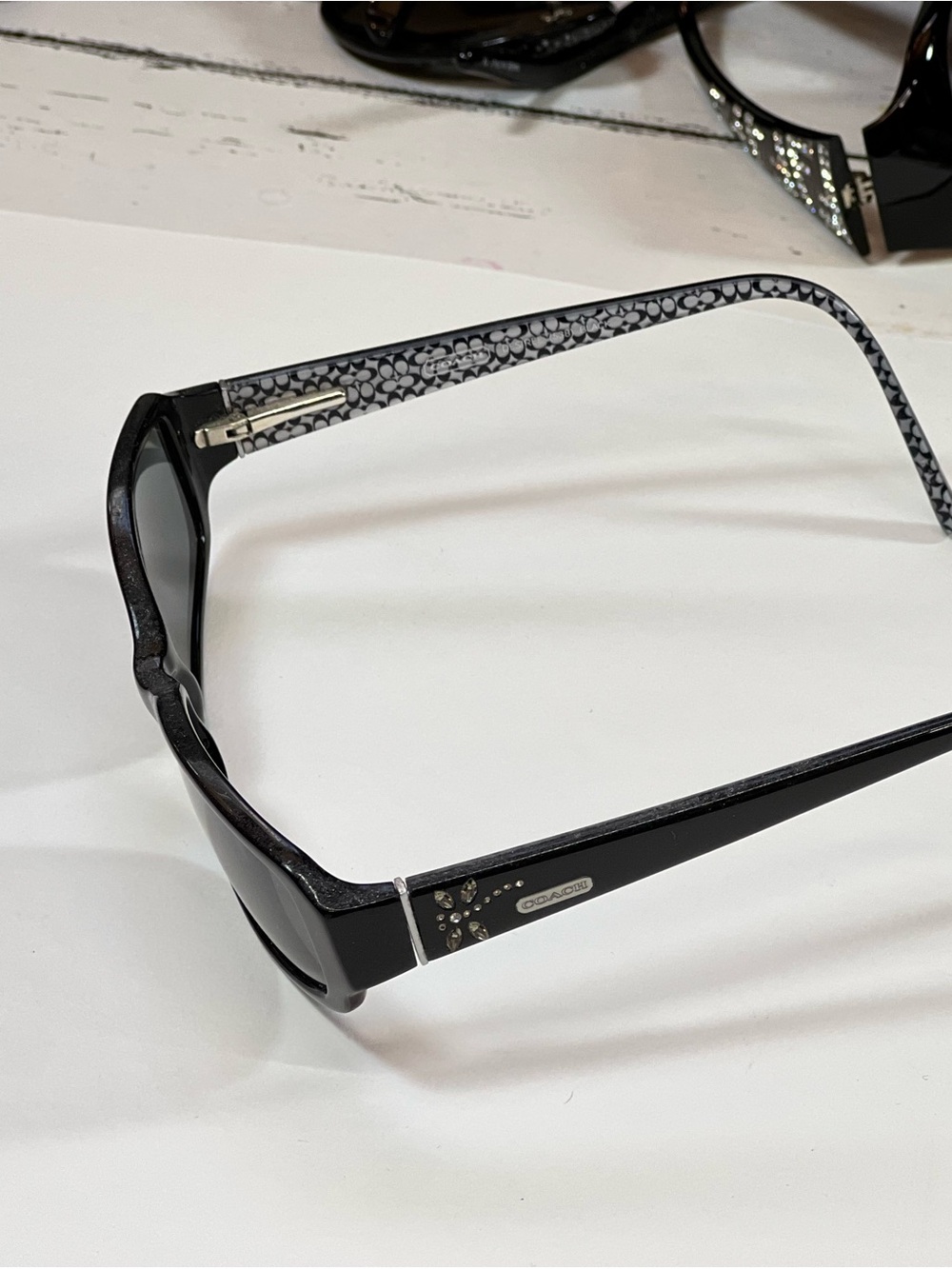 Coach Black Rectangular Sunglasses with Patterned Temples - Picture 2 of 4